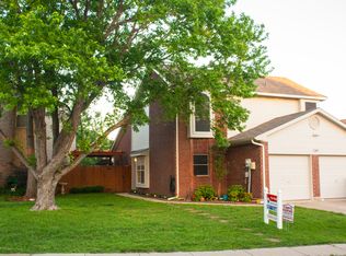 1341 Mimosa Ln, Lewisville, TX 75077
