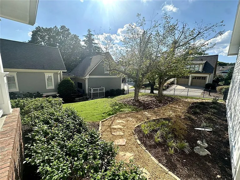 2635 Muskogee Ln — Photo 30