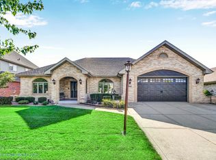 14826 Harbor Dr, Oak Forest, IL