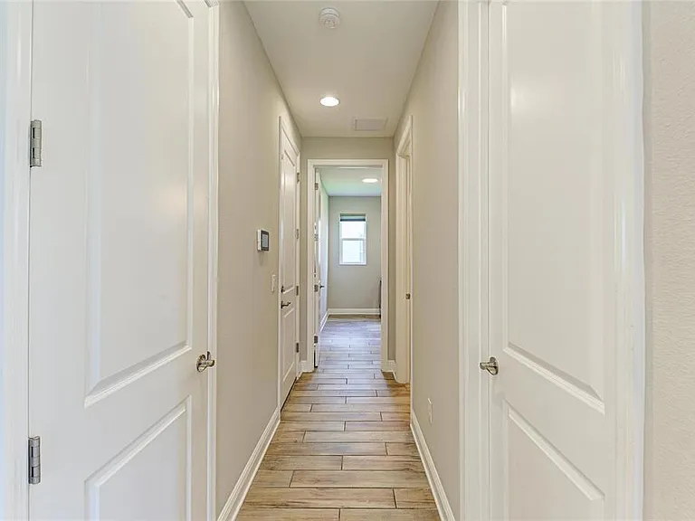 4745 Antrim Dr — Photo 70
