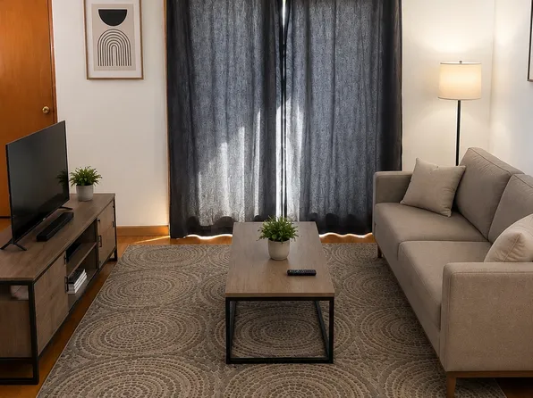 45 Division St #2L, Chelsea, MA 02150