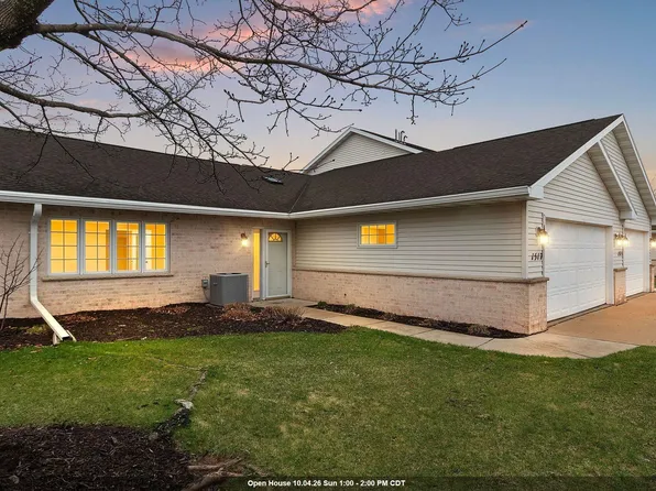 1517 River Pines Dr, Green Bay, WI 54311
