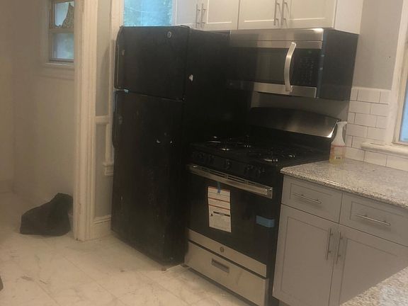 5th image of 97 Oak St #2