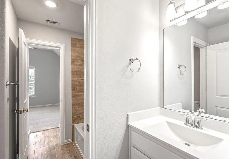 4411 Mimic Dr — Photo 35