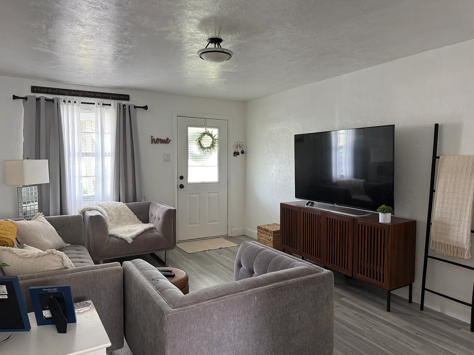 2608 Anastasia Dr — Photo 2