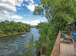 195 Village Dr, Redding, CA 96001