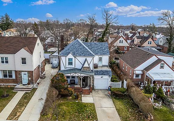 2nd image of 11587 229th St