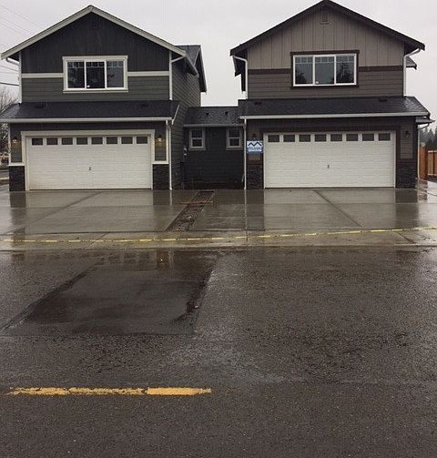 1st image of 104 Pilchuck St #B