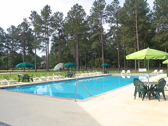 4th image of 42 N Lake Cir