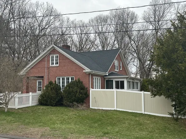 100 Tolland Turnpike, Coventry, CT 06238