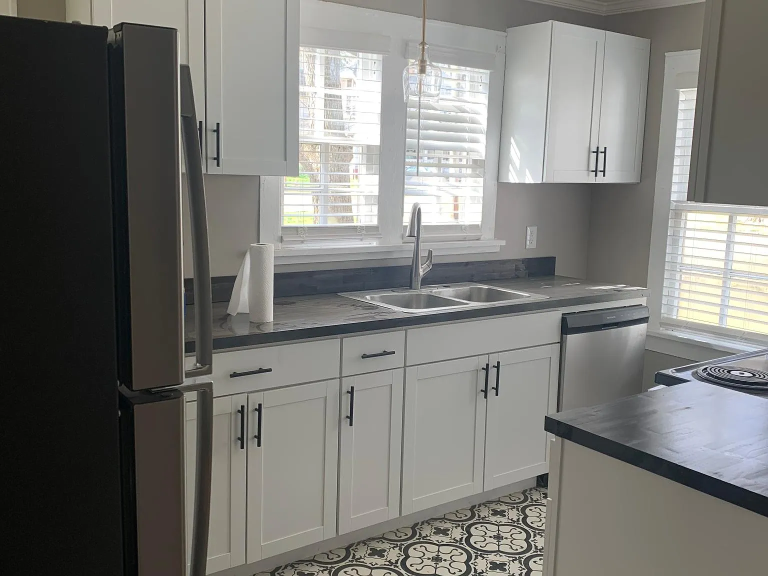 2 bed, 1.5 bath, 1250 sqft, $1,150 — Photo 3