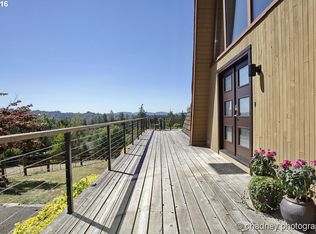 32813 E Hist Columbia River Hwy, Corbett, OR 97019