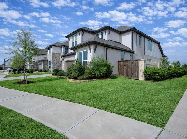 2331 Russett Forest Dr, Katy, TX 77494