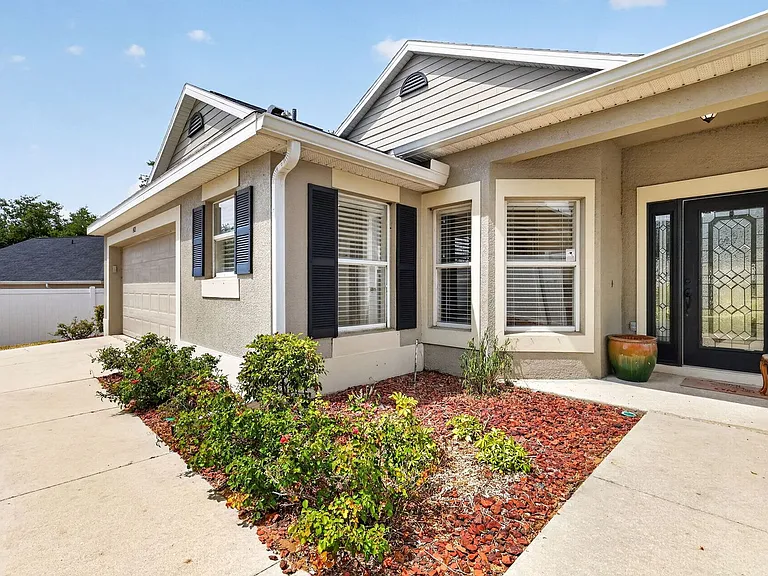 1421 Kellogg Dr — Photo 3