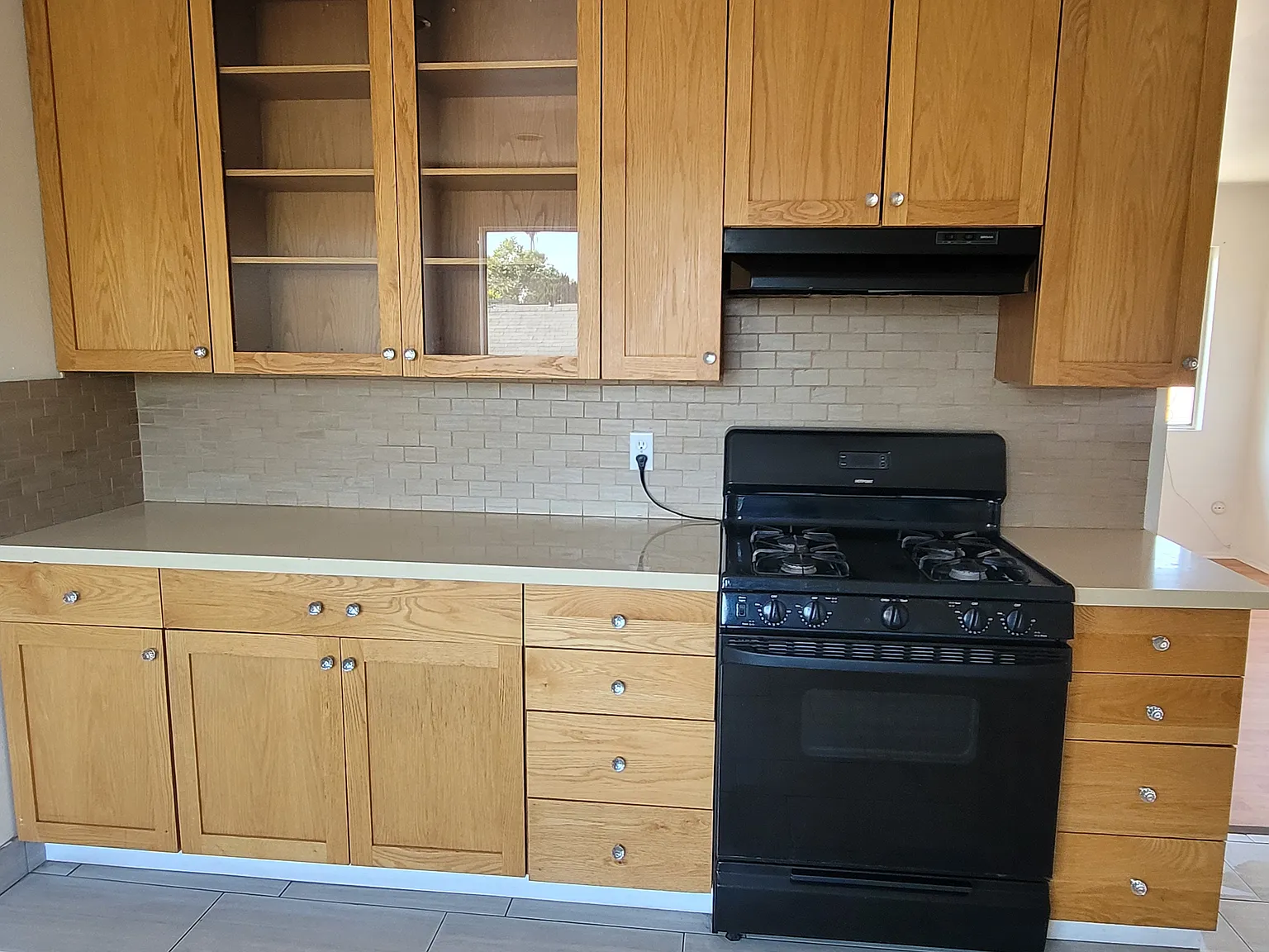 2 bed, 850 sqft, $2,275 — Photo 4