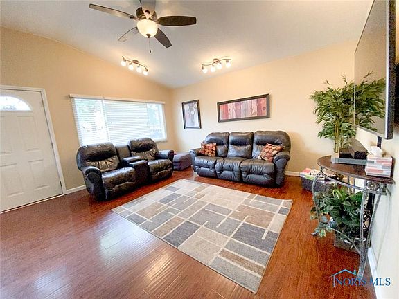 3rd image of 2754 Trimble Rd
