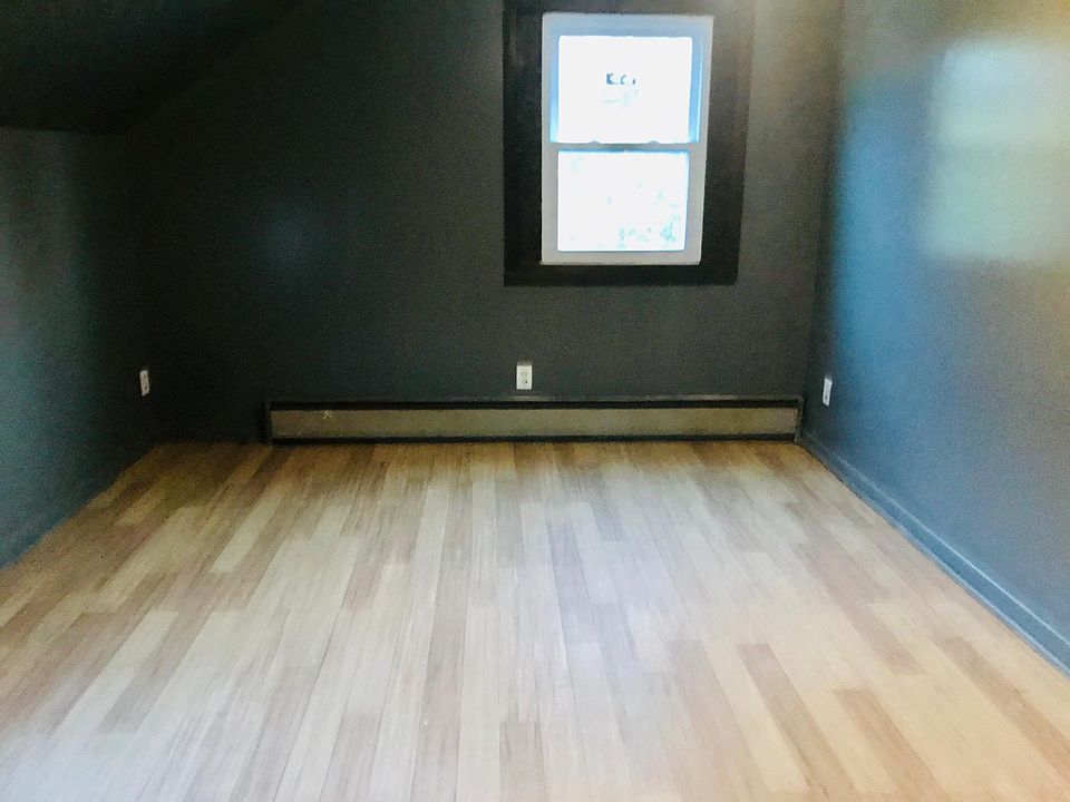 1st image of 1299 Kensington Ave Floor 2