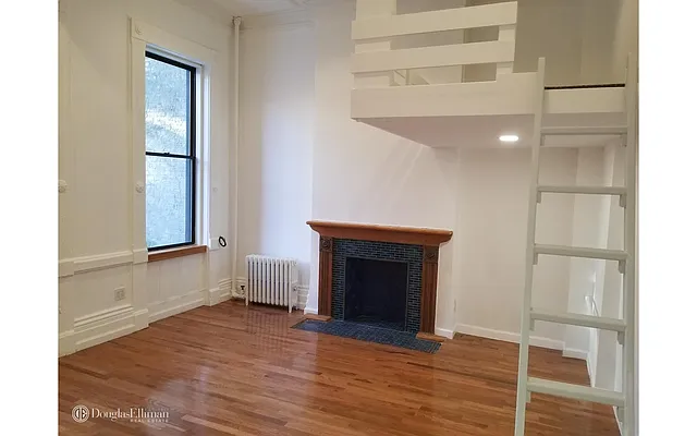 Rented by Douglas Elliman | media 13