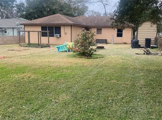 1117 Dyson Rd, West Columbia, TX 77486