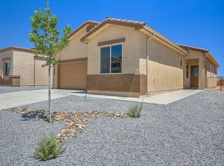 1653 Valle Vis NW, Los Lunas, NM 87031