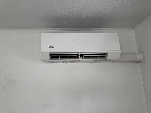 4th image of 292 Elm St #1