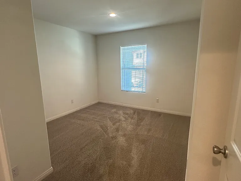 12587 Egan Pl — Photo 18
