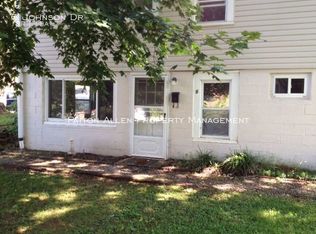 6 Johnson Dr, Asheville, NC 28804