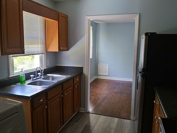5th image of 713 Vernon Dr