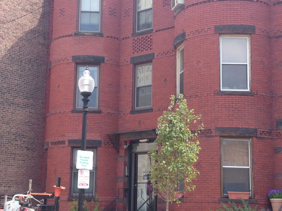 2nd image of 35 Wigglesworth St