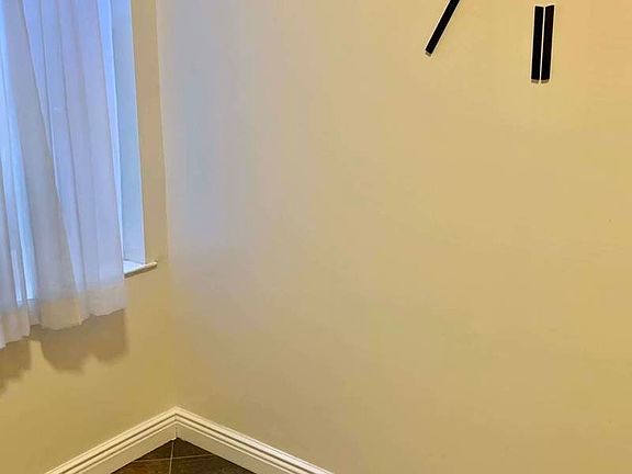 4th image of 231 E 58th St APT 2b