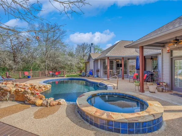 9269 Green Branch Loop, Bryan, TX 77808