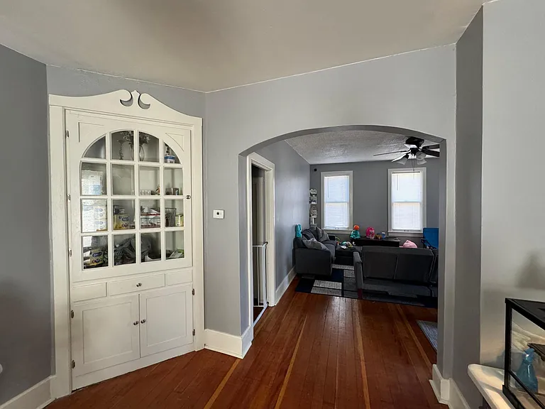 1636 Superior Ave — Photo 10