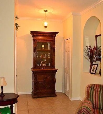 5th image of 630 Carrigan Ave