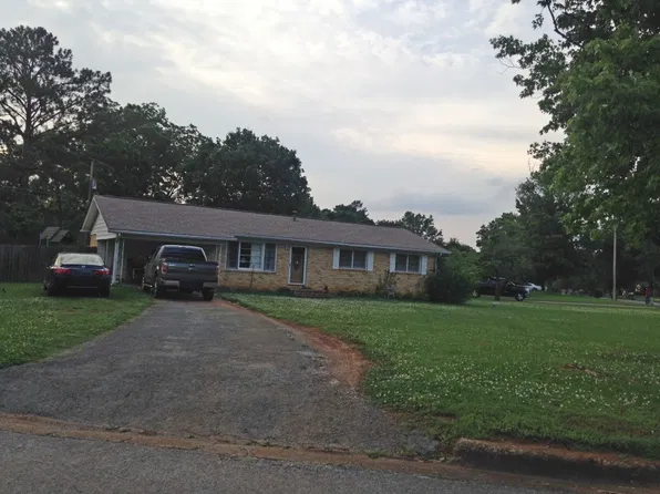 6310 Deramus Ave NW, Huntsville, AL 35806