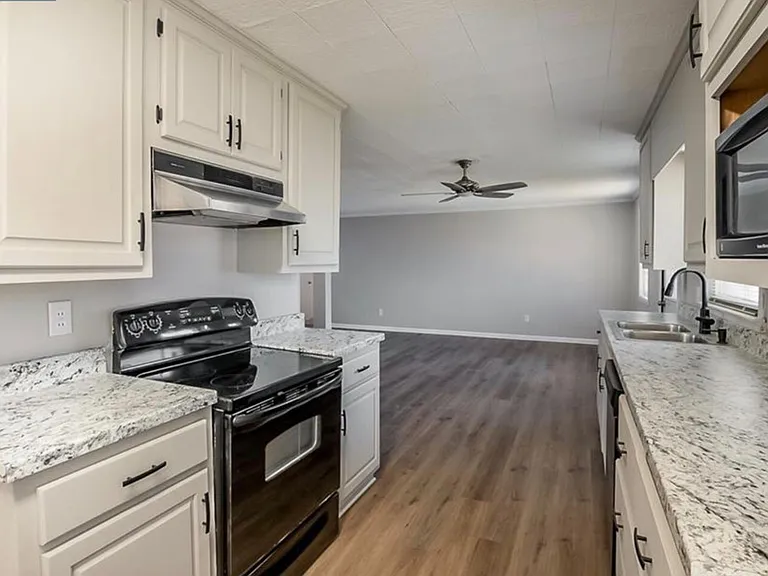 1409 Union Chapel Rd — Photo 4