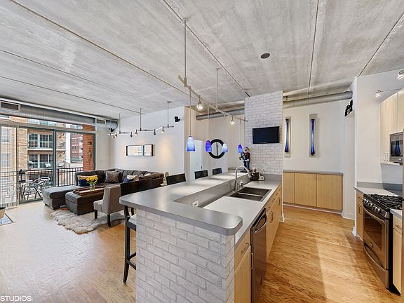 5th image of 1 S Highland Ave Unit 301