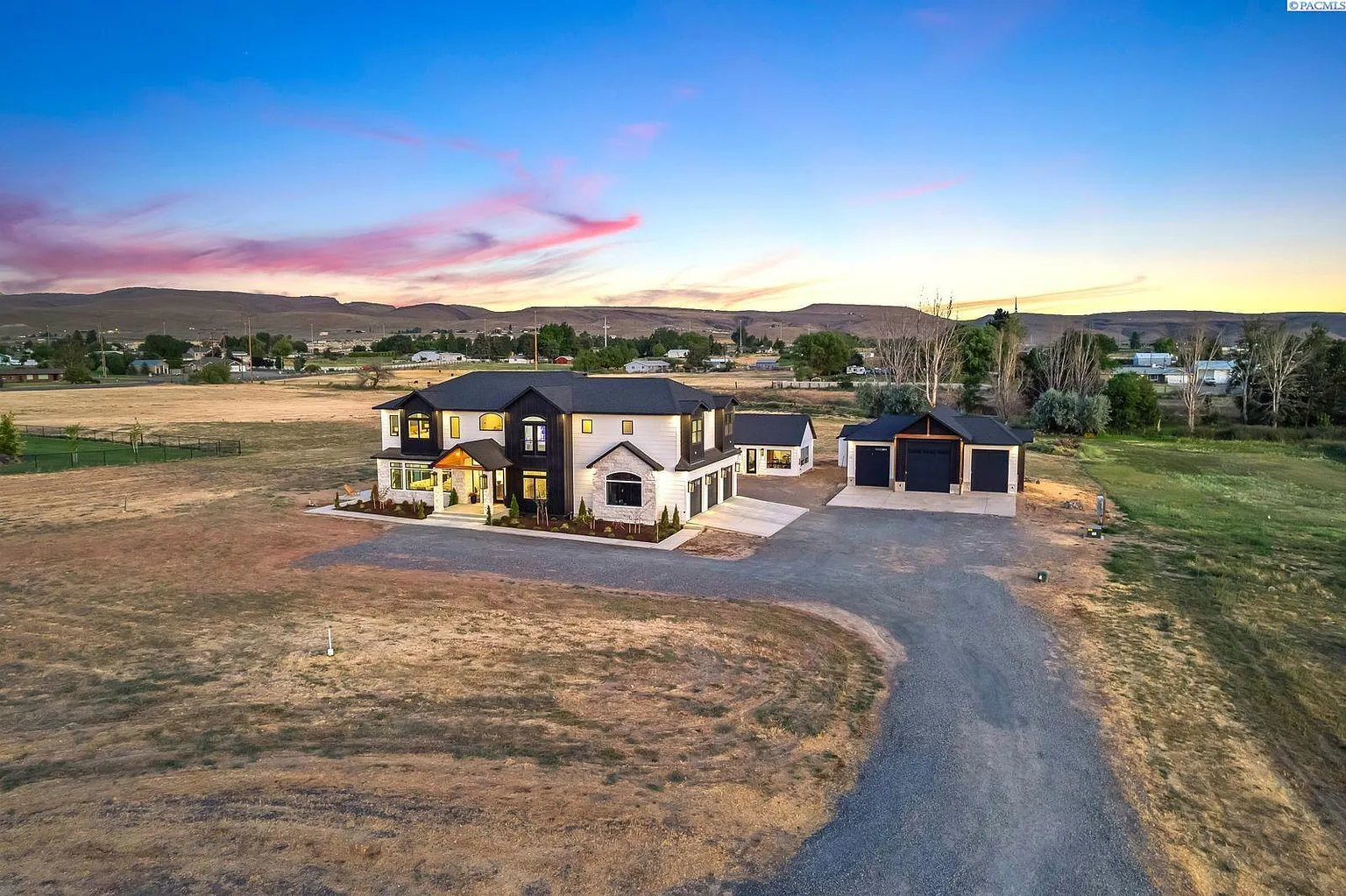 160 Serenity Ln photo 1