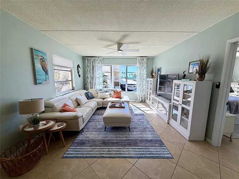 3806 Gulf Of Mexico Dr #C211 — Photo 9