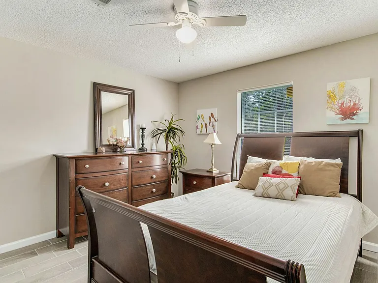 3410 Green Briar Cir #B — Photo 5