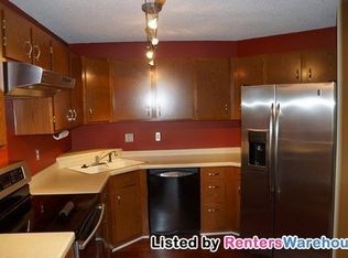 1580 Wheelock Ln APT 302, Saint Paul, MN 55117