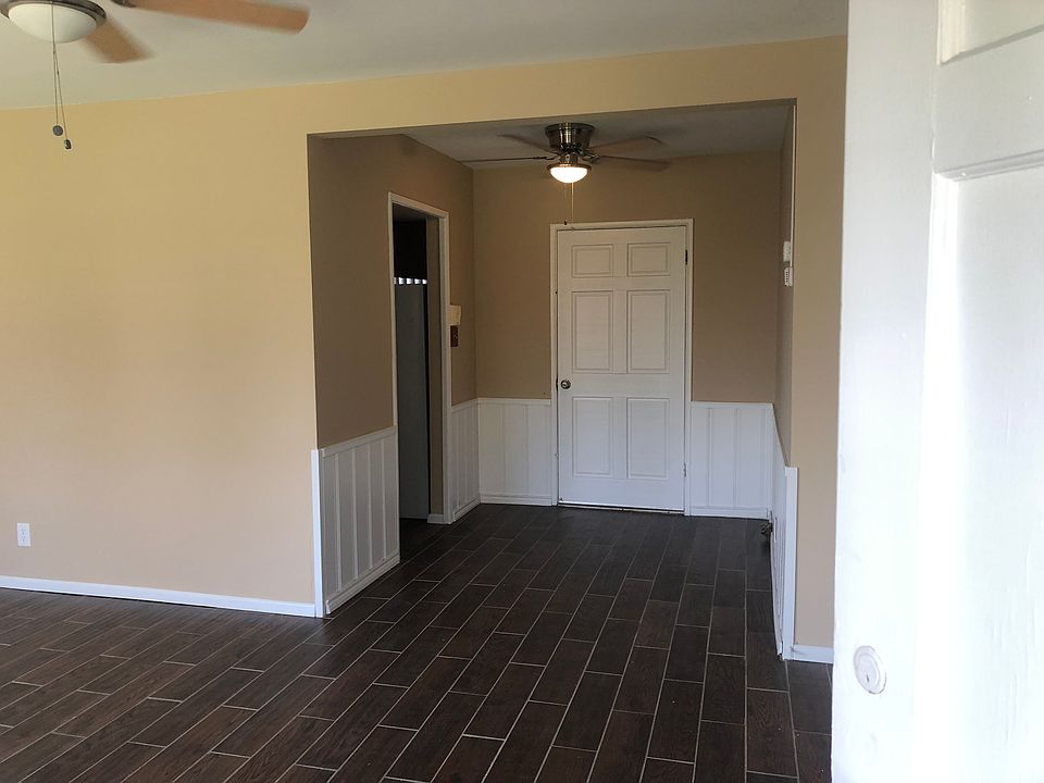 1st image of 3448 Glenalbyn Dr