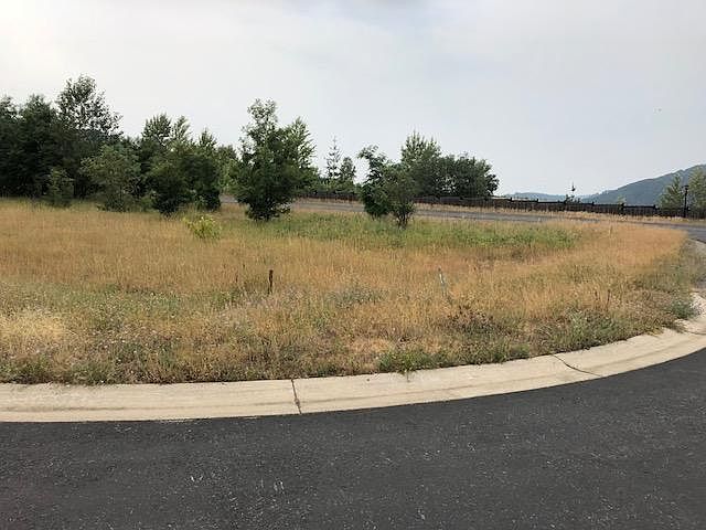2nd image of 122 Prospector Loop