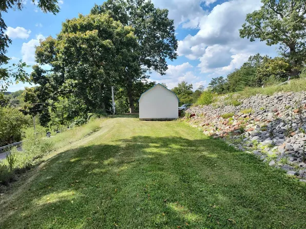 1612 County Road 21, Ironton, OH 45638