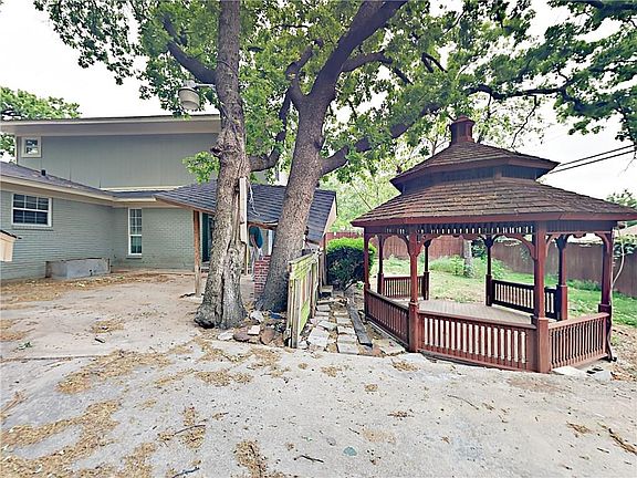 5th image of 1913 Dogwood Dr