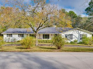 215 Perryman Rd, Lindale, TX 75771