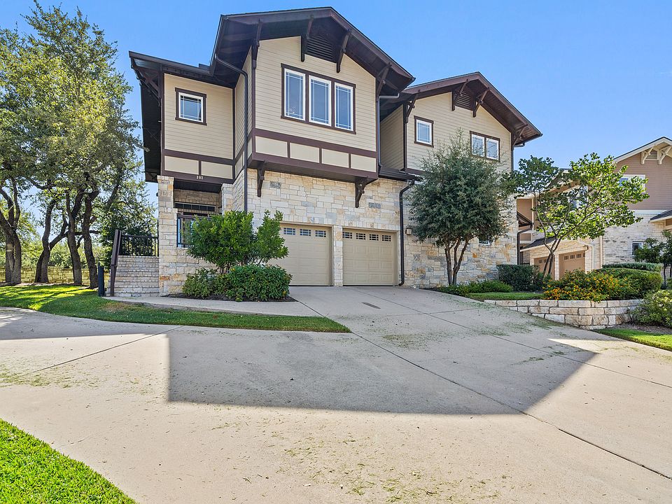 Welcome to 2930 Grand Oaks Loop #302
