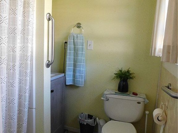 2nd image of 1332 Glenway Dr