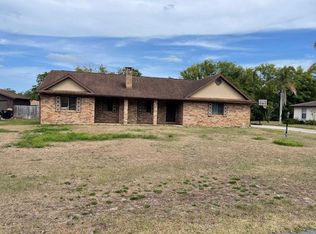 724 Montclair Ter, Orange City, FL 32763