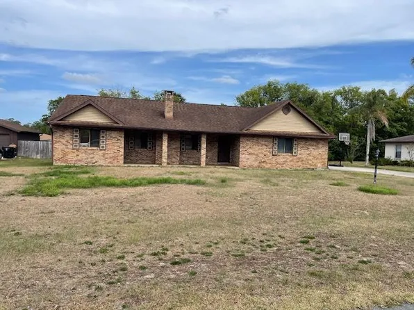 724 Montclair Ter, Orange City, FL 32763