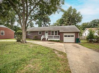 553 Blount Point Rd, Newport News, VA 23606